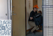 居家少妇等丈夫上班后太寂寞竟然主动勾引快递员②-解解图解