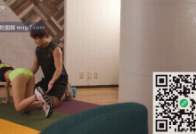 紧身裤妹子去健身房锻炼因穿的太性感了没想到被男教练猥亵④-解解图解