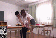 本来以为是个纯情小白兔，没想到是一个饥渴的痴女-解解图解