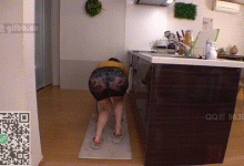 毫无防备的嫂子在弟弟面前总喜欢穿紧身包臀，偷瞄到再也忍不住①-解解图解