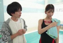 超漂亮的游泳女队员，被使坏男教练下药导致体测不合格，最后惨遭侵犯①-解解图解