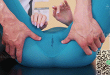 GIF剧情图解4出处，不愧是寂寞少妇，按摩按着按着竟然出水了-解解图解